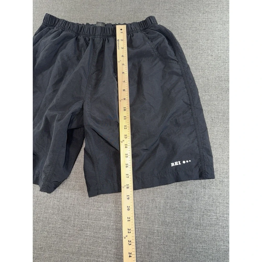 REI lightweight athletic